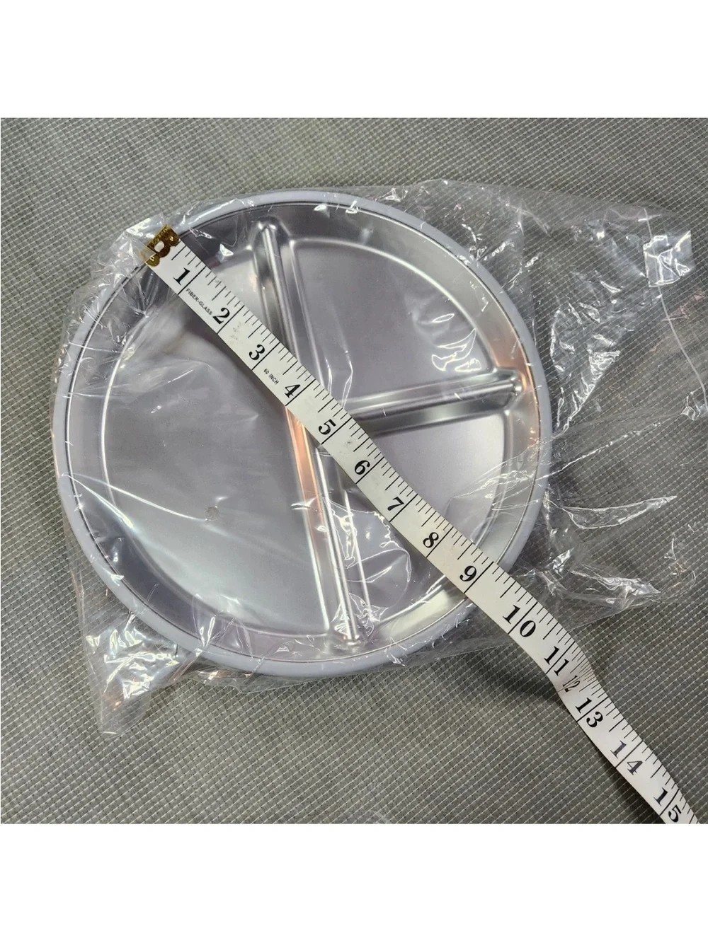 2 stainless steel plates with suction base and 3 compartments, children's plate